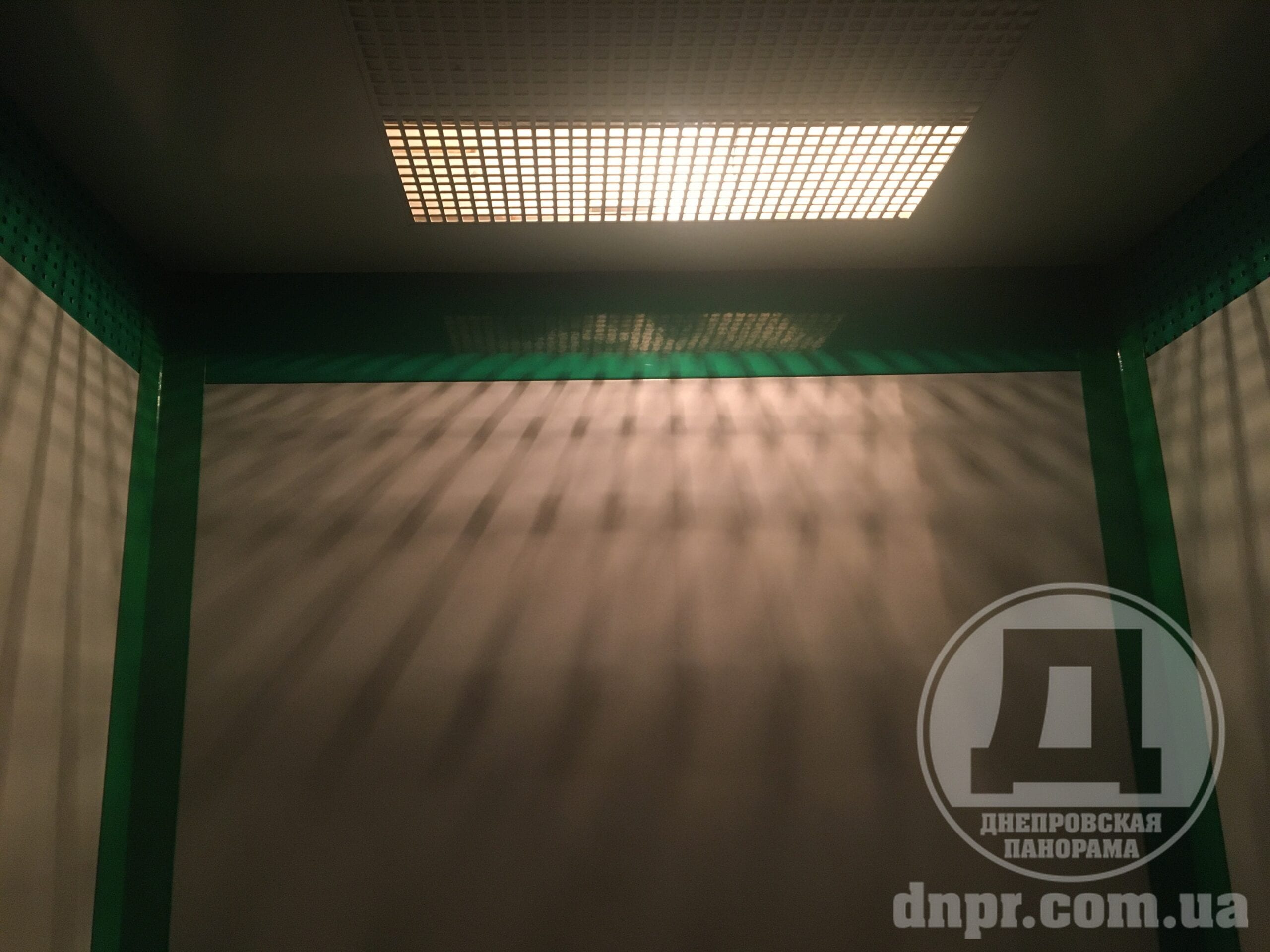 Впервые за много лет: в днепровской многоэтажке отремонтировали лифт (Фото/Видео)