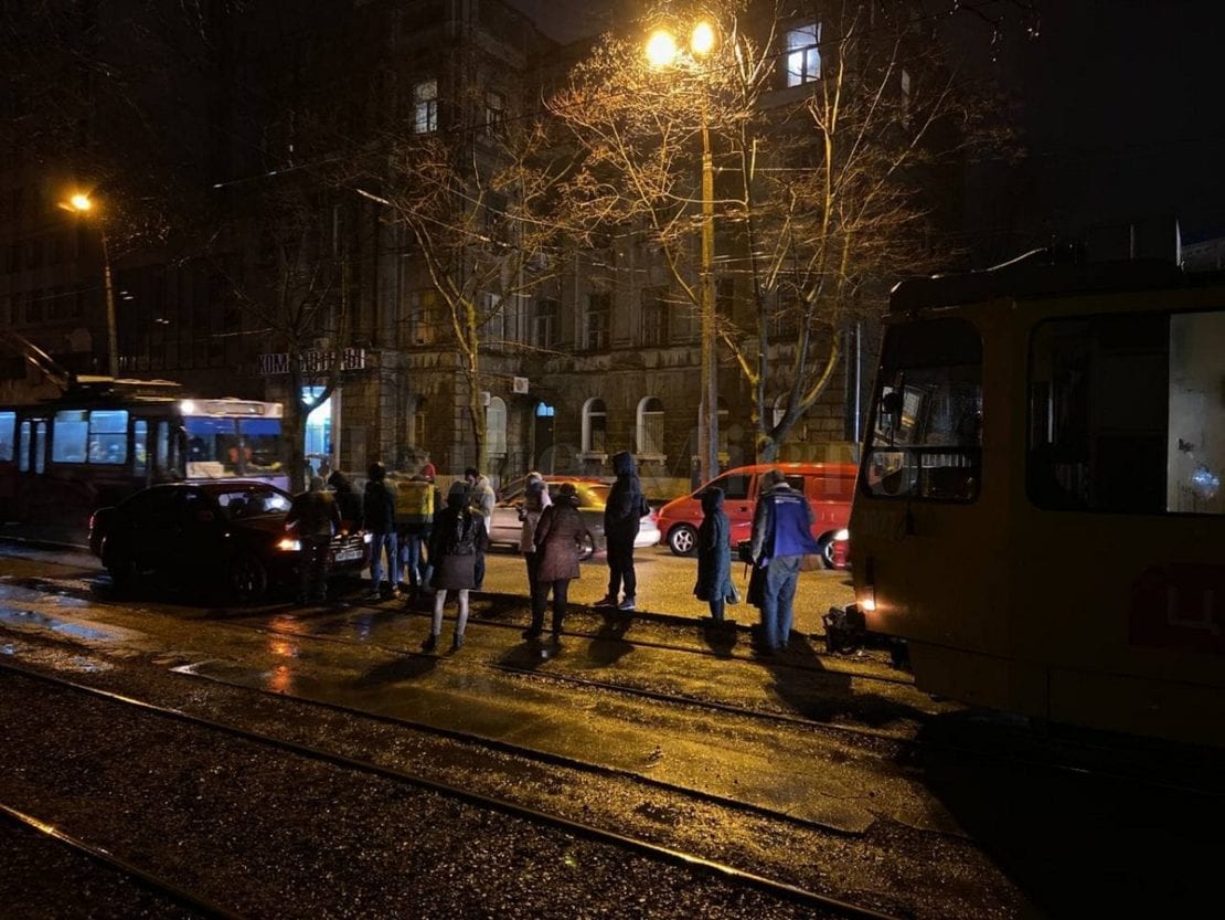 Трамваи маршрута №1 не доедут в центр (Фото) – новости Днепра