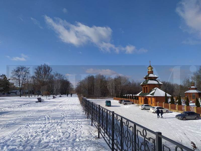 На ж/м Покровский горожане катаются на лыжах – новости Днепра