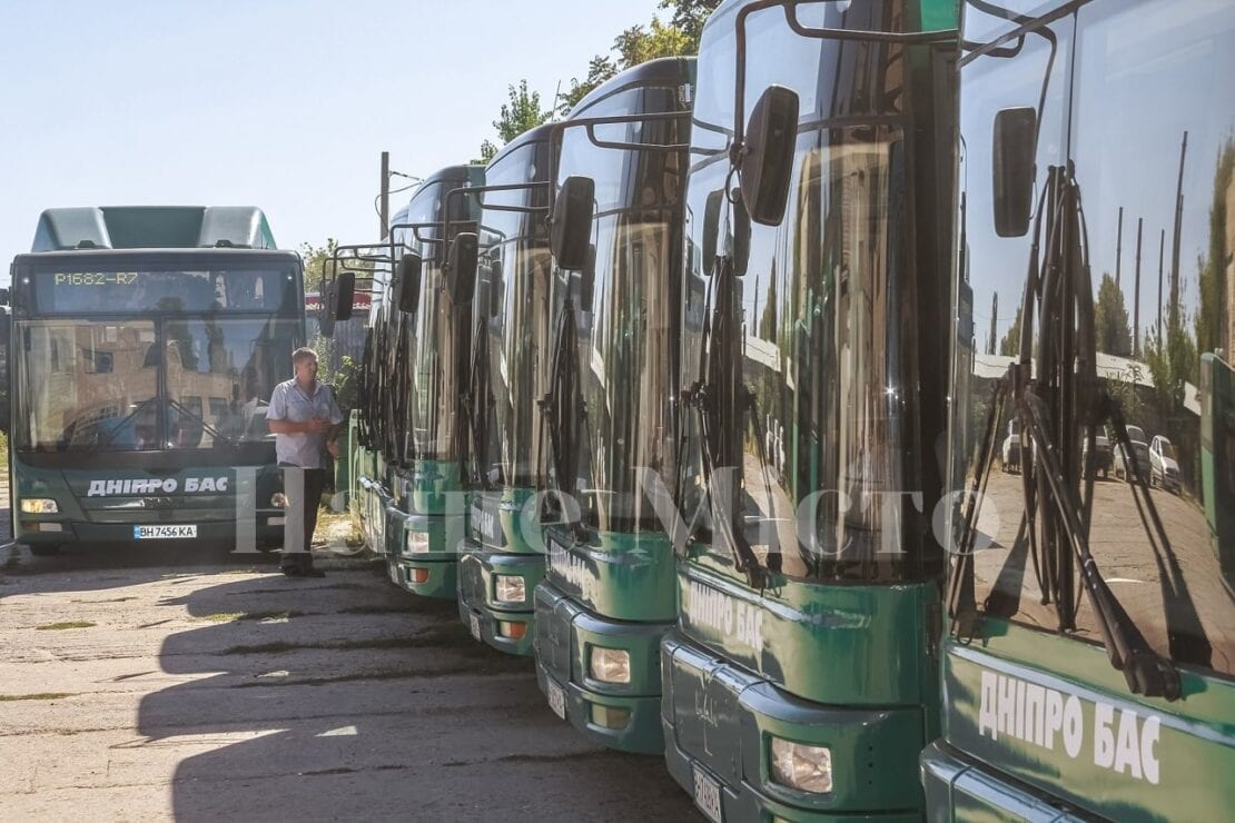 На маршрут №64г выйдут большие автобусы – новости Днепра