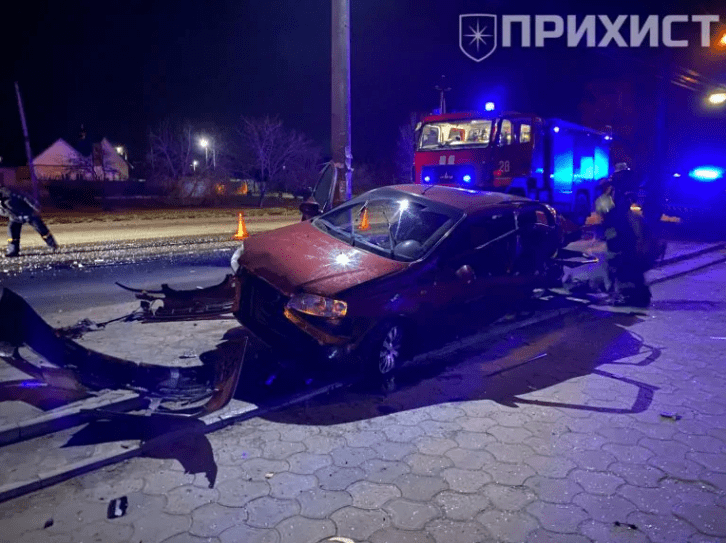 ДТП в Никополе: Skoda протаранила Chevrolet, погибла женщина