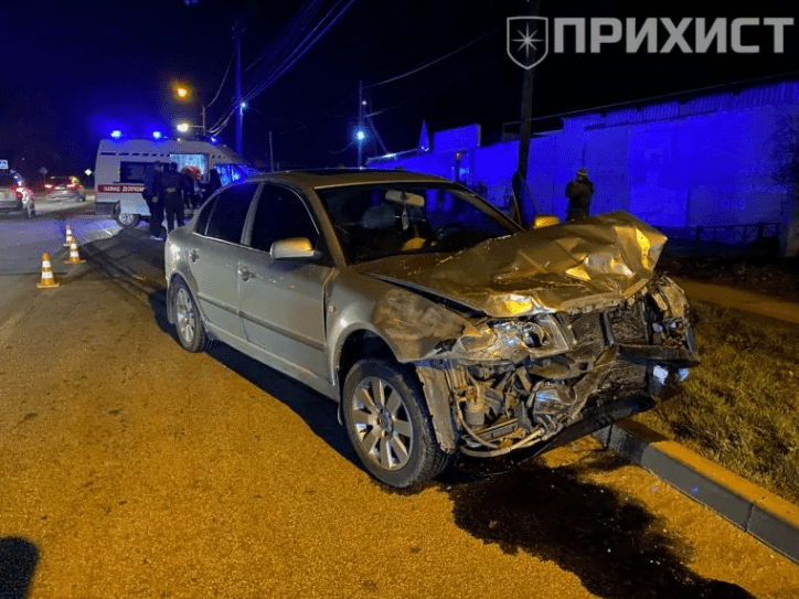 ДТП в Никополе: Skoda протаранила Chevrolet, погибла женщина