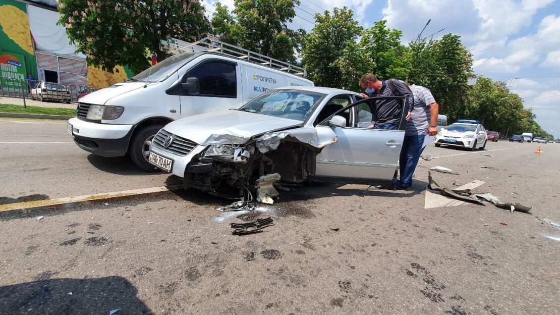 Столкнулось 5 автомобилей (Фото) – новости Днепра