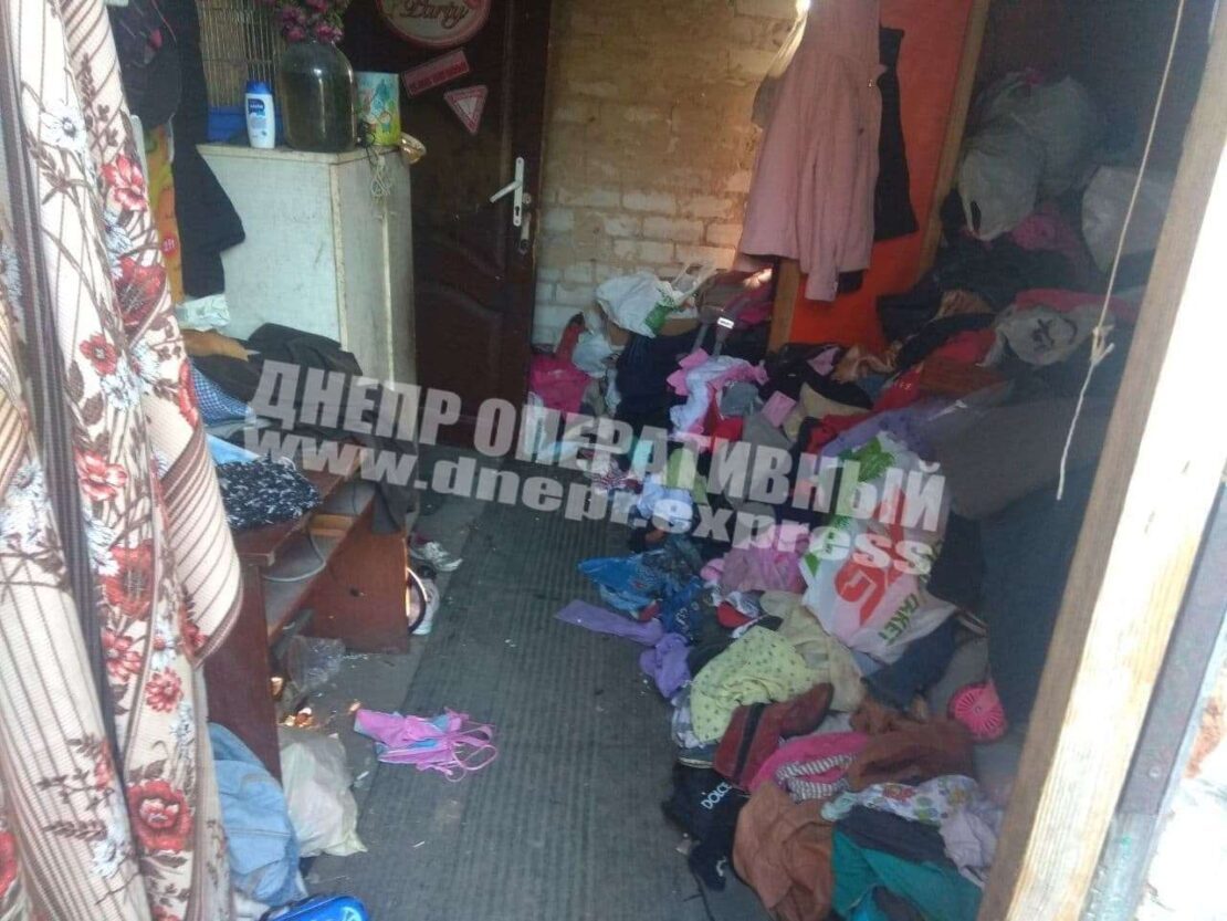 Горе-родители бросили 8 детей одних дома (Фото) - новости Днепра
