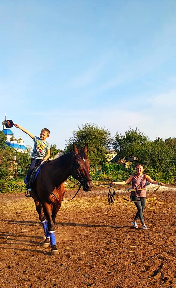 Новости Днепра про Отдадут коня в хорошие руки: на Орловщине закрывают спортивную школу