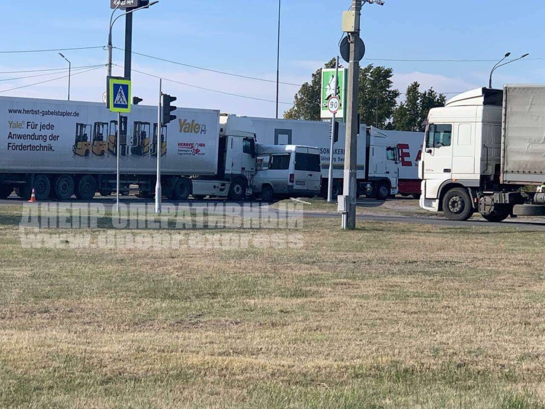 ДТП на Полтавском шоссе: подробности - новости Днепра