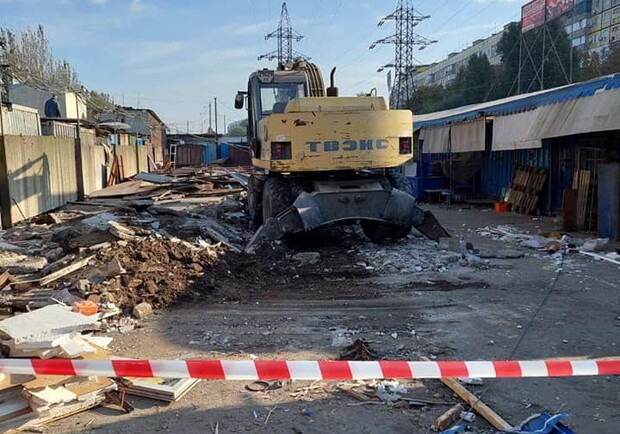 Новости Днепра про В Днепре сносят строительный рынок на Березинской: что будет на его месте