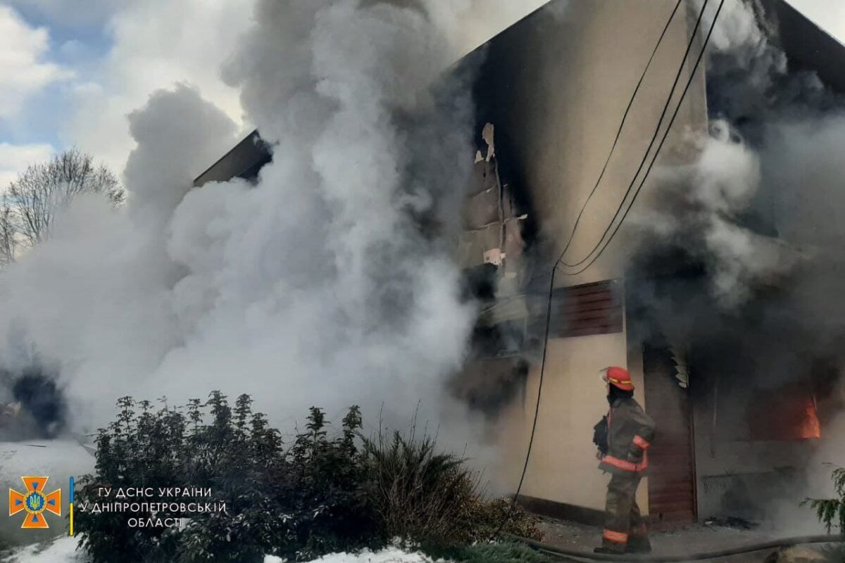 Пожар на Нахимова, фото - новости Днепра