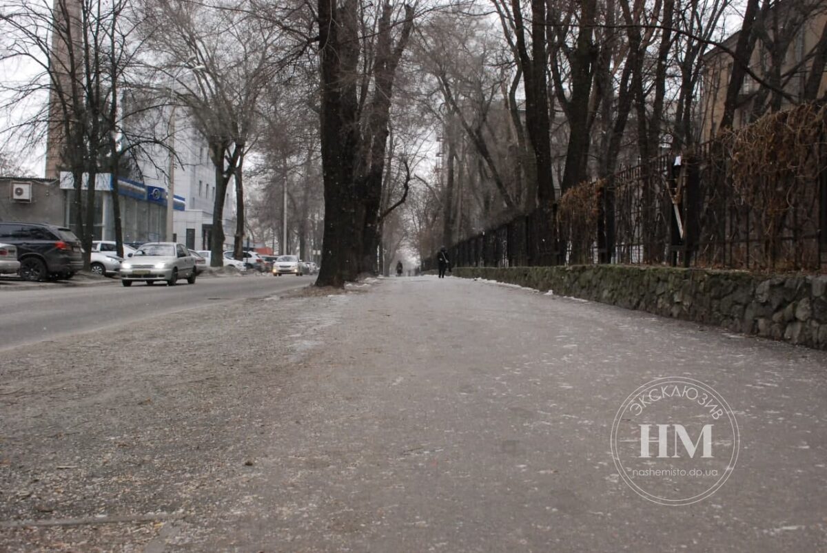 В Днепре отремонтировали пешеходные дорожки - новости Днепра