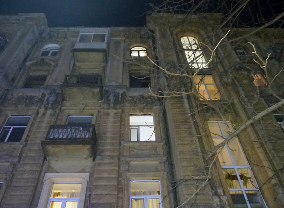 Ночью загорелась квартира в многоэтажке 22.01 - новости Днепра