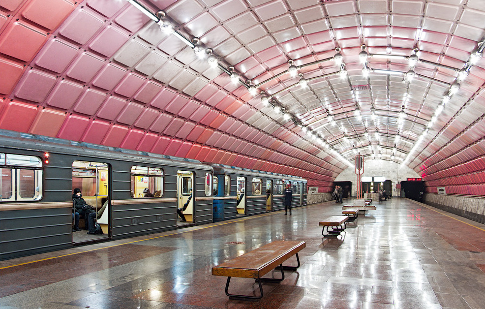 Новости Днепра про Это что-то космическое: в Сети показали, как будут выглядеть новые станции метро в Днепре