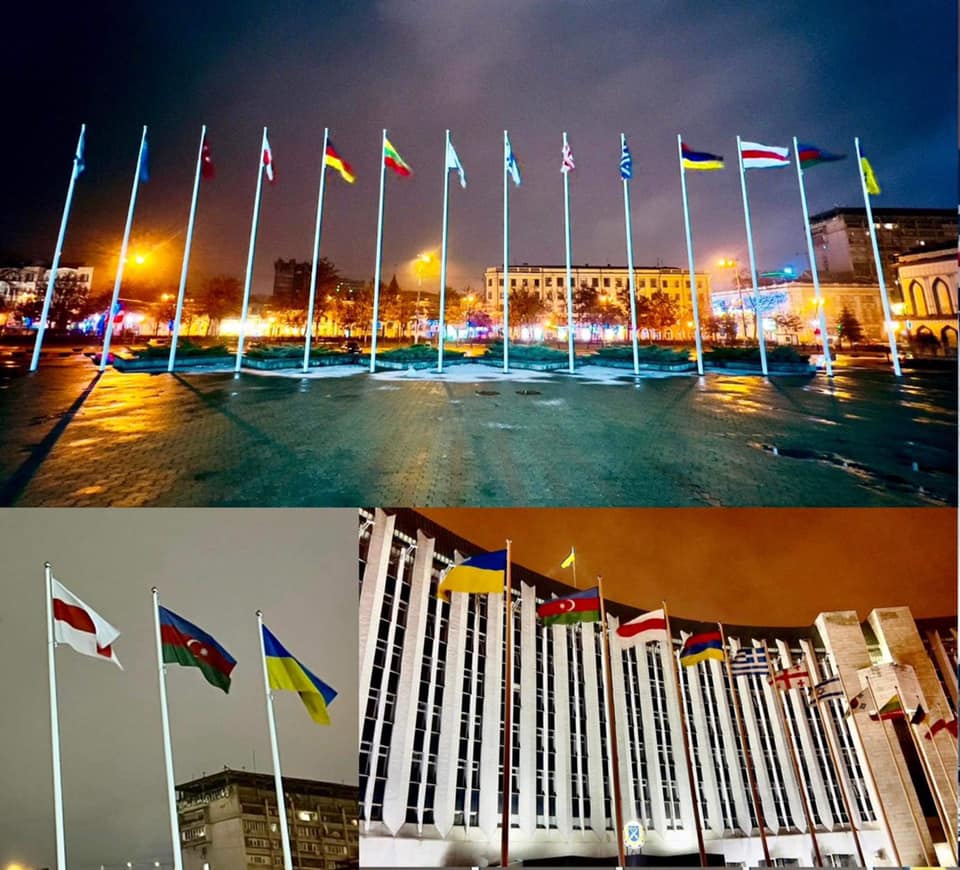 Новости Днепра про В Днепре перед зданием мэрии поменяли флаг Беларуси: причины