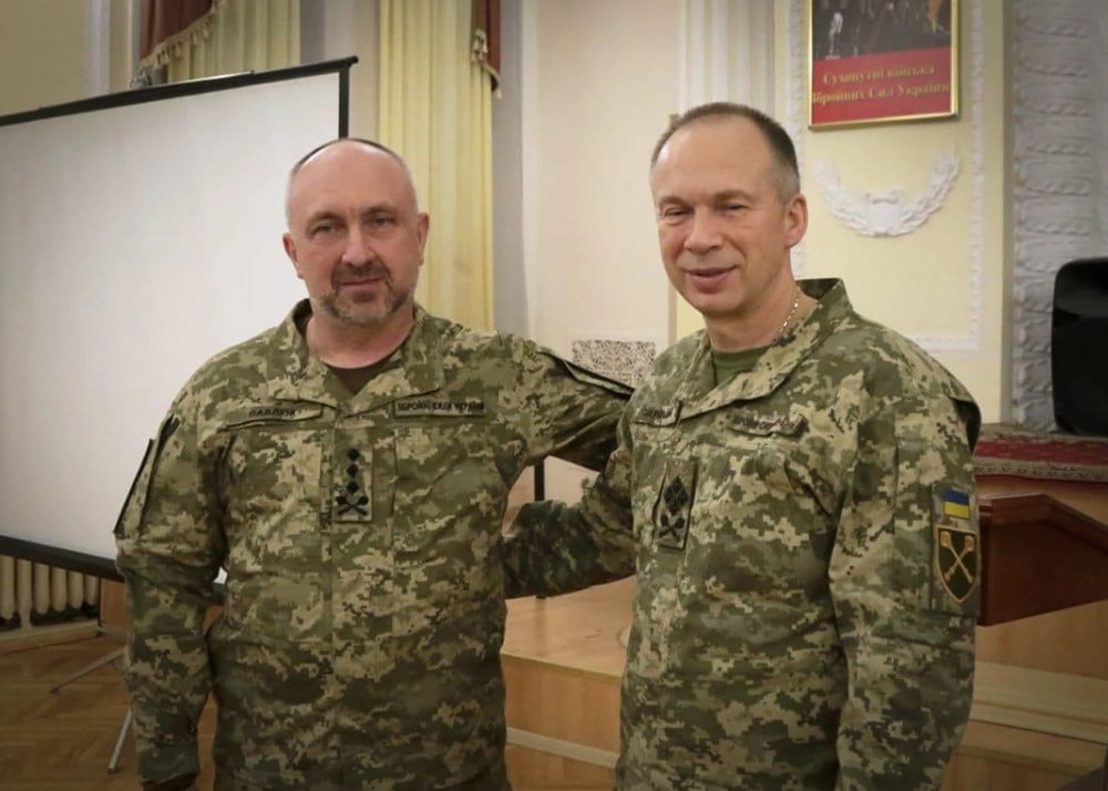 Сирський представив особовому складу нового командувача Сухопутних військ ЗСУ