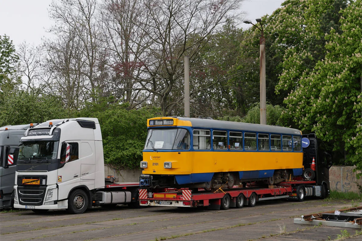 7 вагонів вже погрузили у Лейпцигу на вантажівки