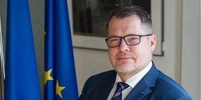 Уряд Чехії відкликає посла в рф Вітезслава Півонку